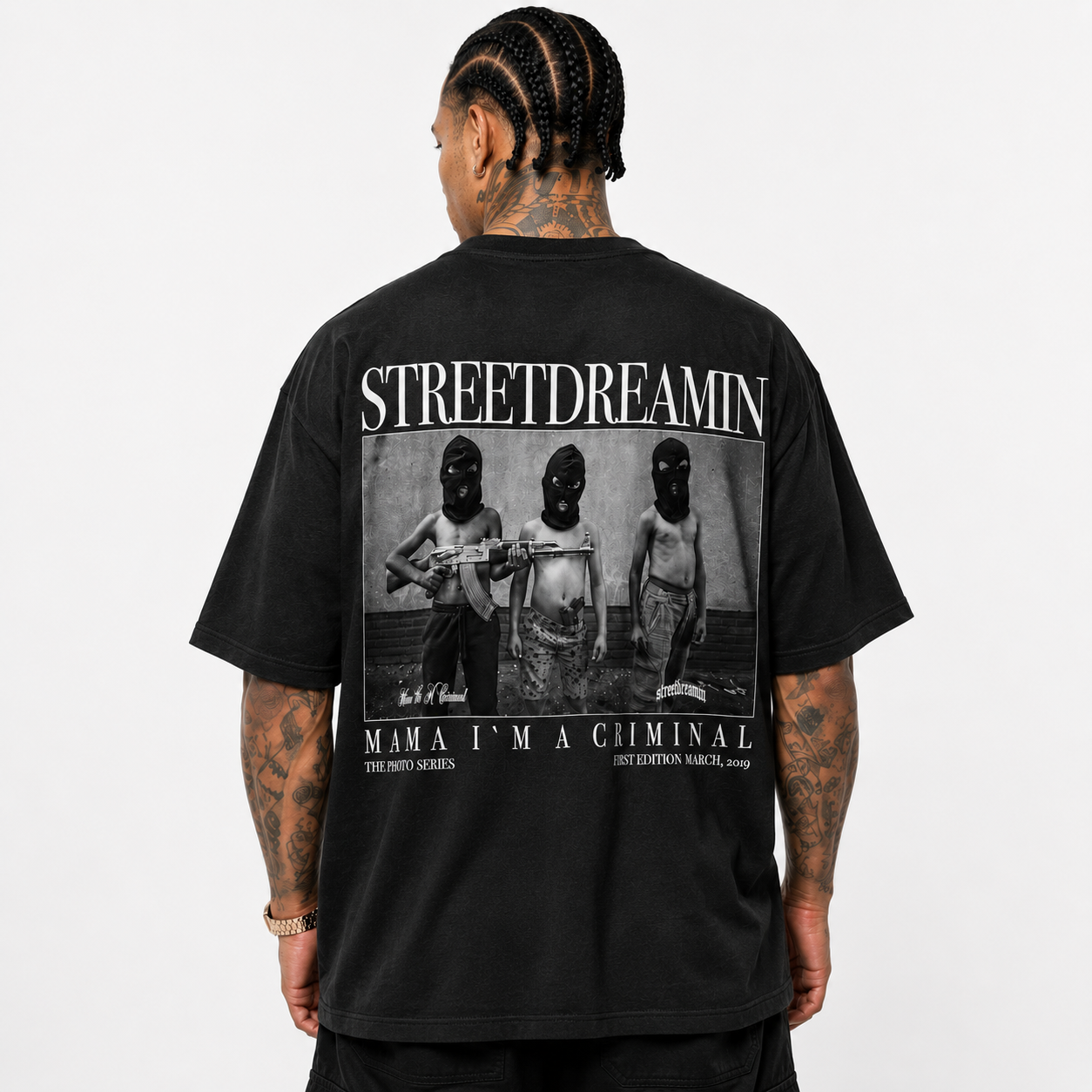 An SD Exclusive: "THE KIDS" HEAVY OVERSIZED T-SHIRT MIT LEICHTER DROPSHOULDER | 240G/M2 | 100% BAUMWOLLE | BLK & WHITE